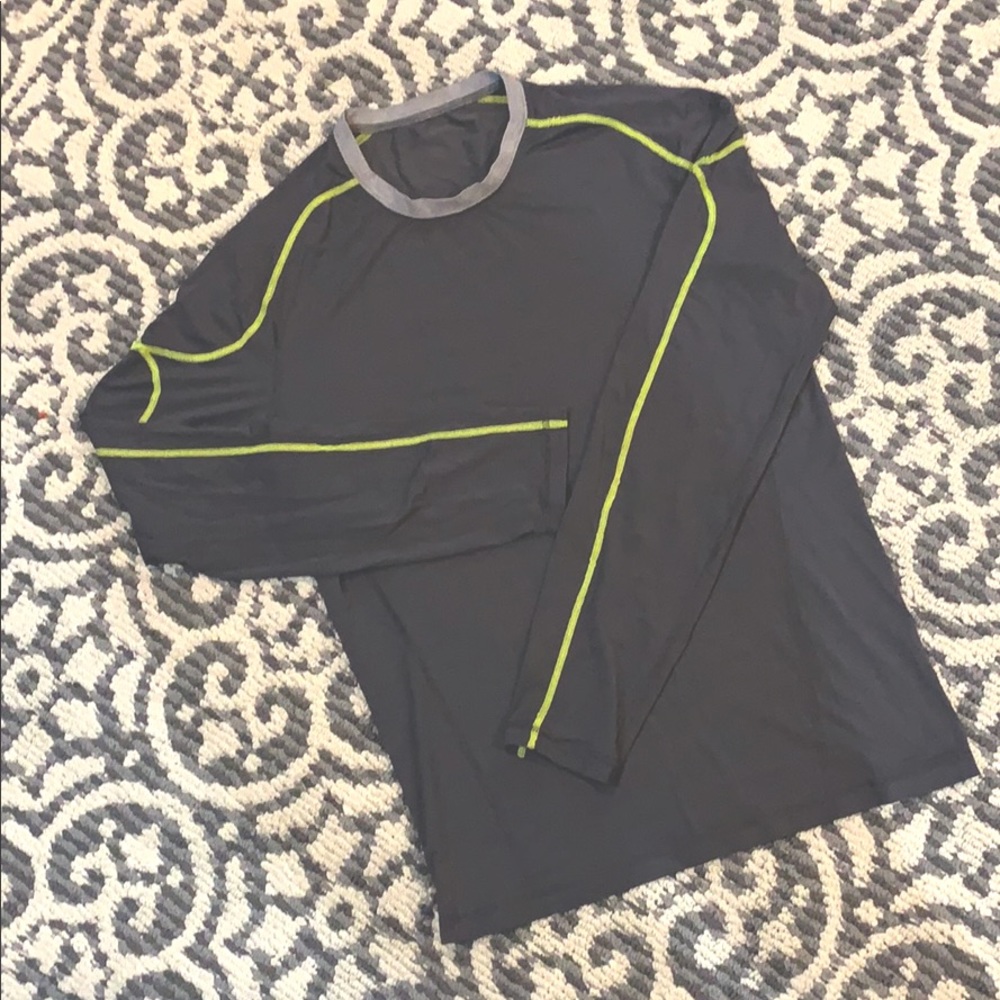 Men’s Lululemon shirt